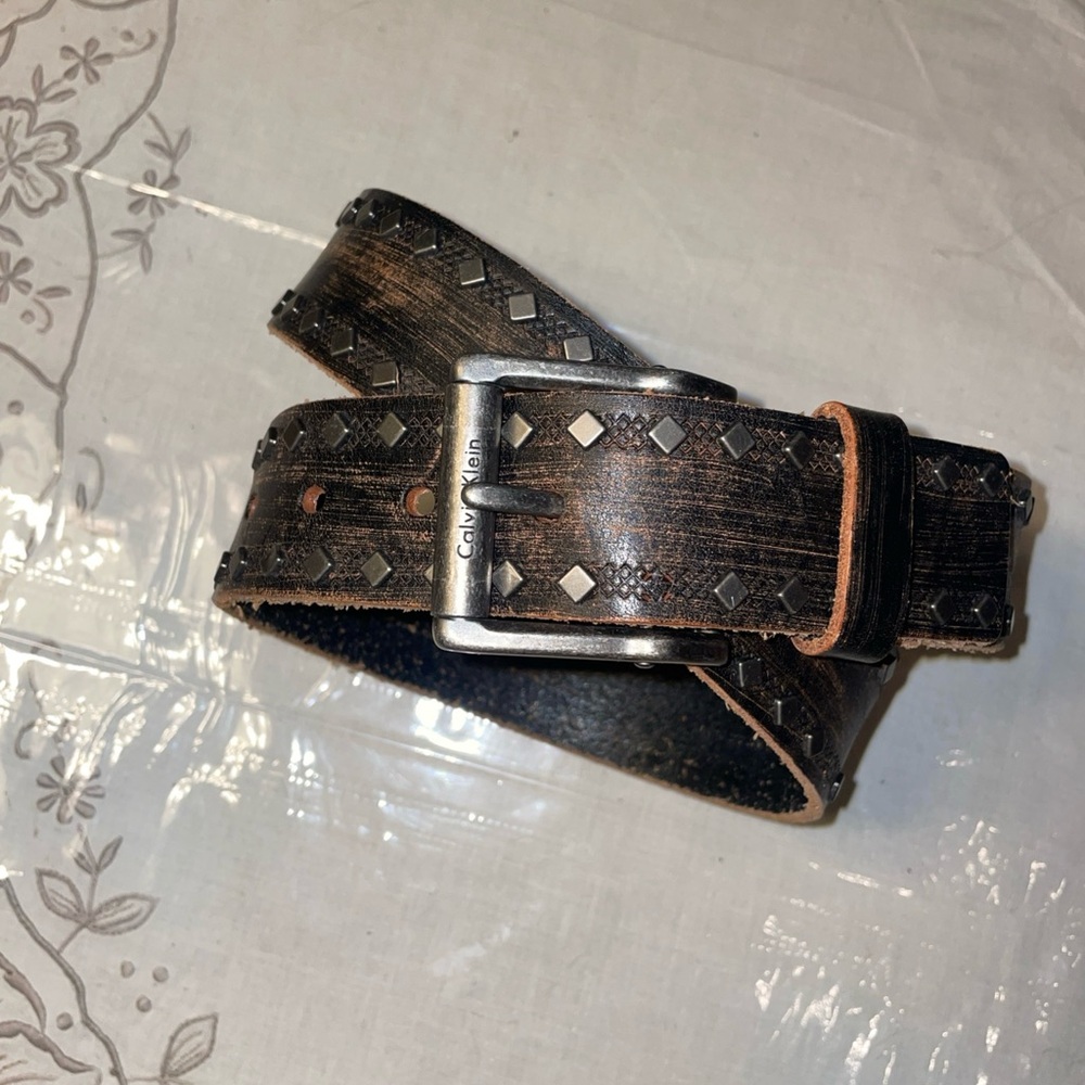 Vintage Calvin Klein Men's black Brown rustic leather Belt. silver studs size 34